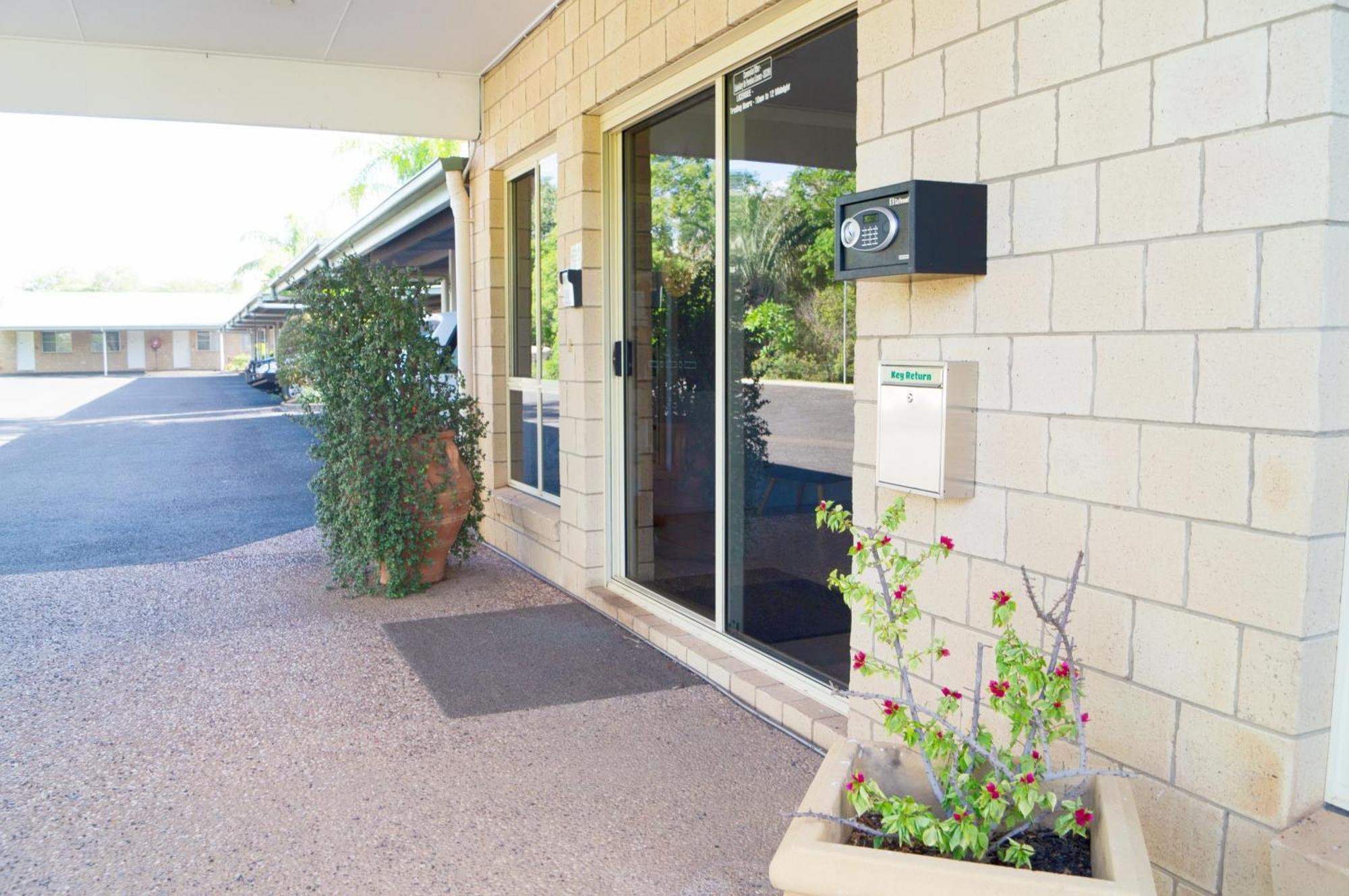 Jacaranda Country Motel St George Buitenkant foto